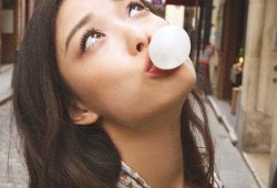 娱乐吃瓜酱鼻梁变高,揭秘明星整形新趋势